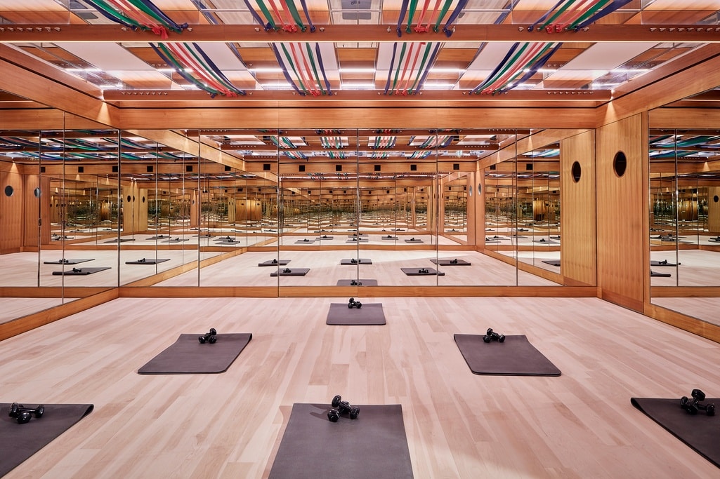 Salle de yoga Surrenne